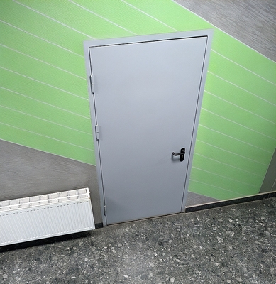 Дверь в служебное помещение ТЦ Дверь в служебное помещение ТЦ