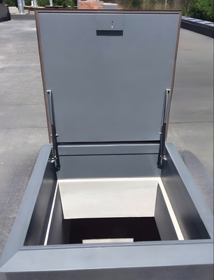 Монтаж кровельного люка на крыше Монтаж кровельного люка на крыше